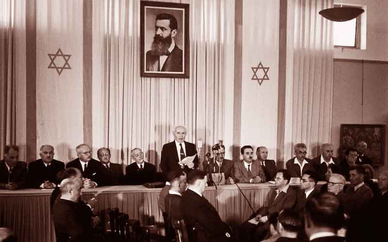 Dasar Negara Israel diproklamasikan oleh David Ben-Gurion