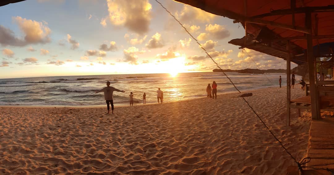 Sunset Pantai Indrayanti