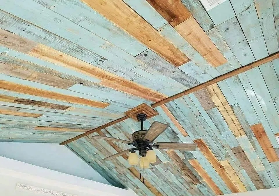plafon kayu unik