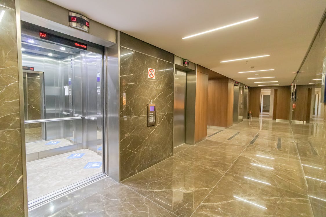 Daftar Harga Lift Kantor Terbaru Beserta Kapasitasnya