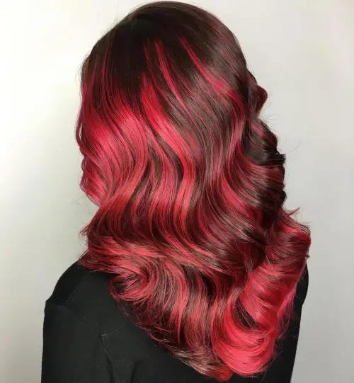 warna rambut merah maroon