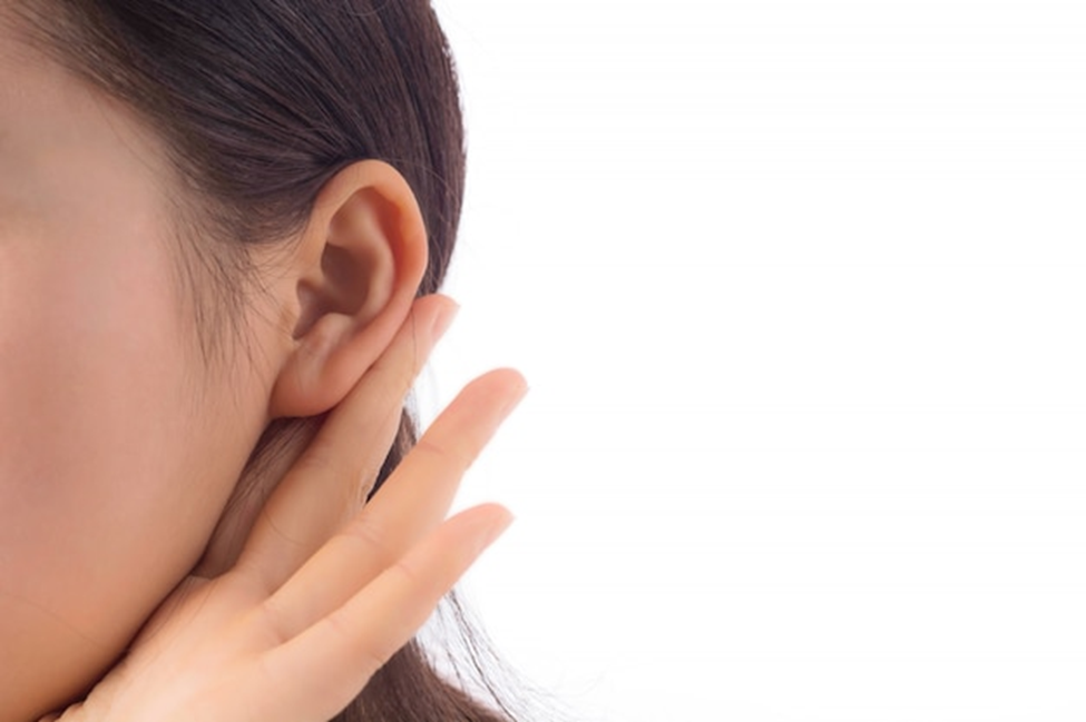 titik refleksi telinga berdenging
