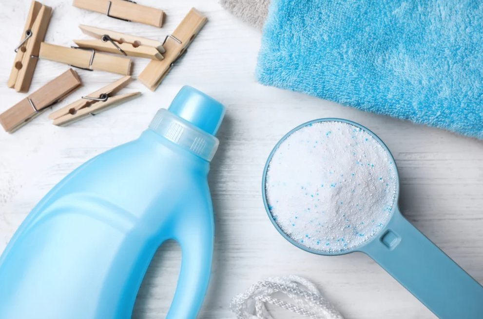 cara membersihkan setrika lengket dengan odol