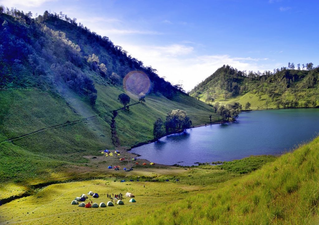 Tempat Camping di Malang Ranu Kumbolo