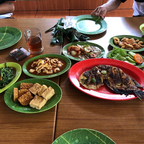 Bambu Oju Seafood & Resto
