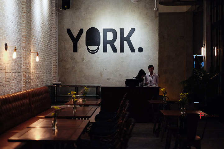 YORK Coffee And Cookery