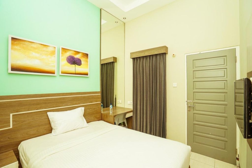 7. Ardhya Guest House Syariah by ecommerceloka 
