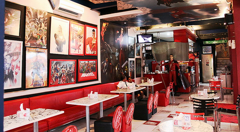 tempat makan di Tebet Comic Cafe