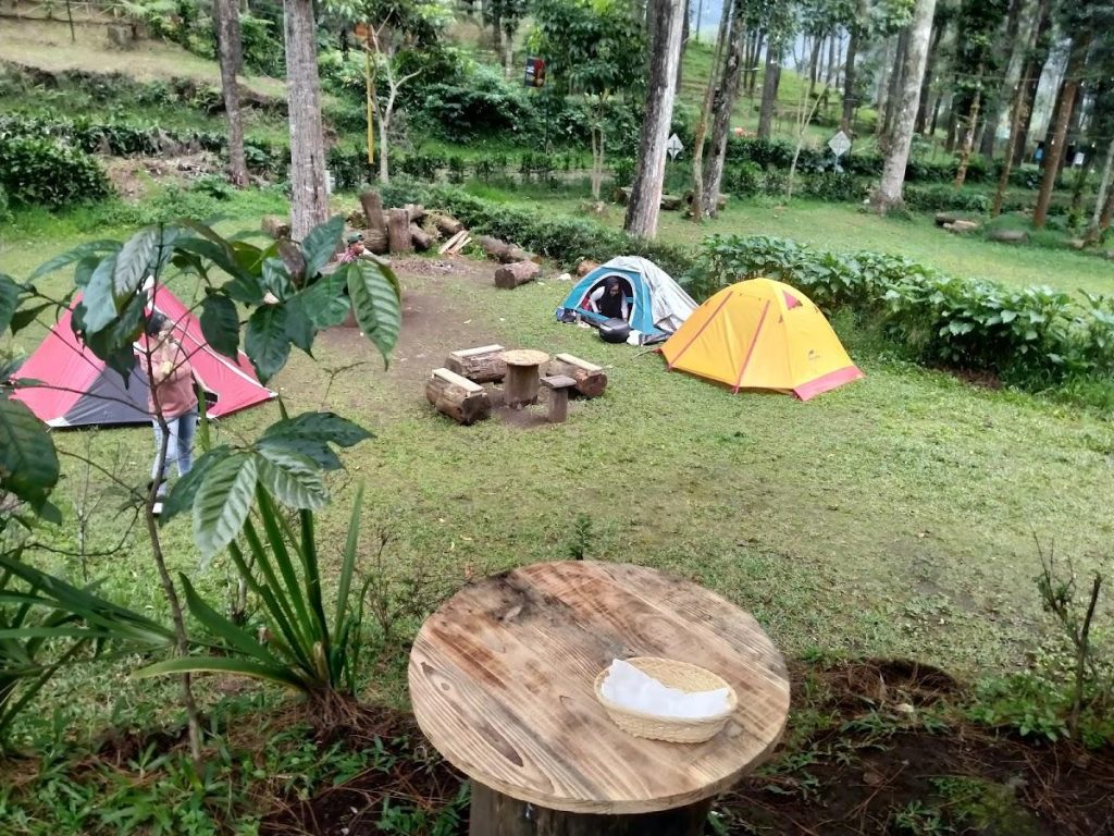 Tempat camping di Purwakarta