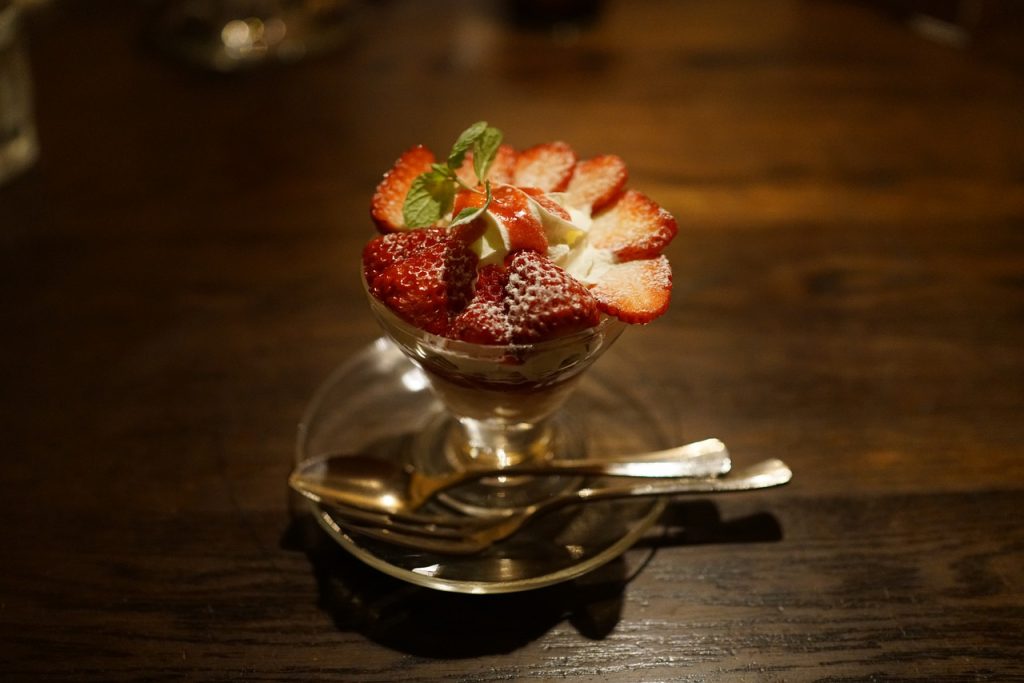 dessert stroberi - cafe di tanjung duren