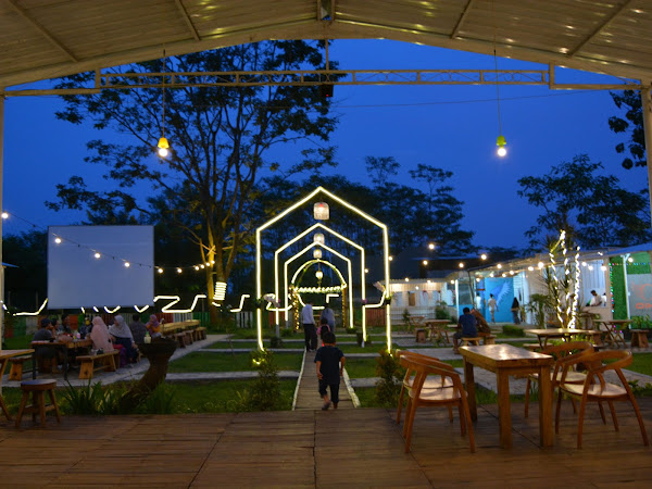 Panorama Cafe Oikii Malang