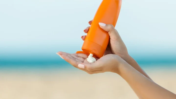 physical sunscreen untuk kulit berminyak