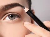 10 Rekomendasi Eyebrow Pencil Terbaik Mudah Dipakai