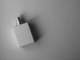 titik semprot parfum