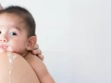 kenapa bayi sering gumoh